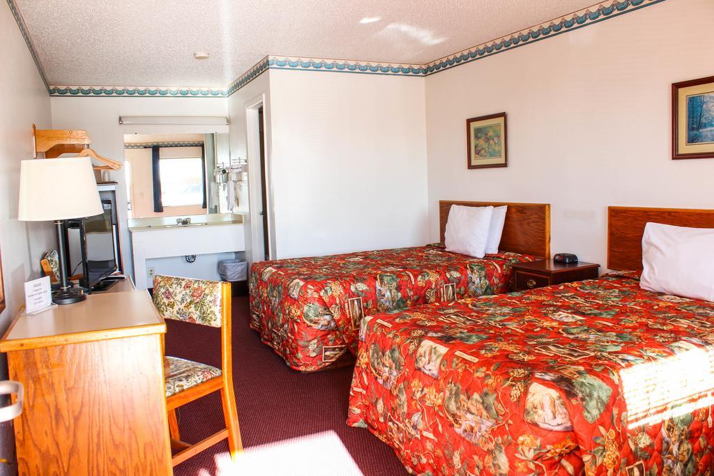 Westworld Country Inn Hubbard Exteriér fotografie